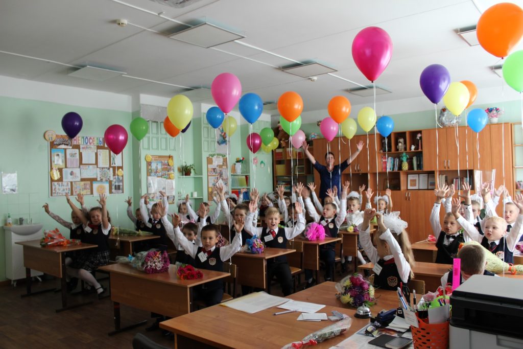Confusion reigns over Moscow's annual "Back to School" celebrations